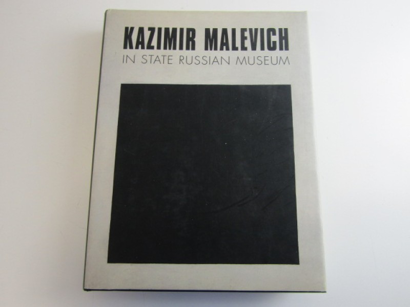 Kunstboek, Kazimir Malevich in State Russian Museum, 2000