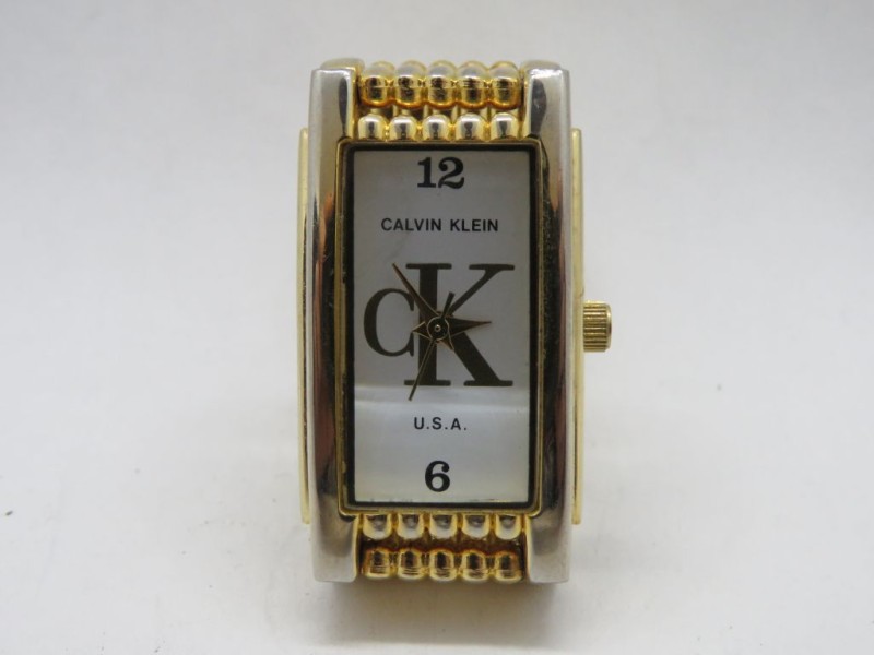 Dameshorloge Calvin Klein USA Japans Movement Quarts met nieuwe batterij.