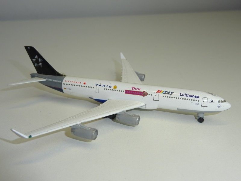 Schaalmodel: Vliegtuig, Airbus A340-200, Lufthansa Star Alliance