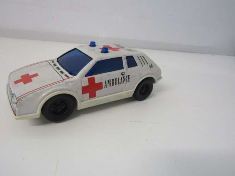 Vintage Ambulance, Joustra