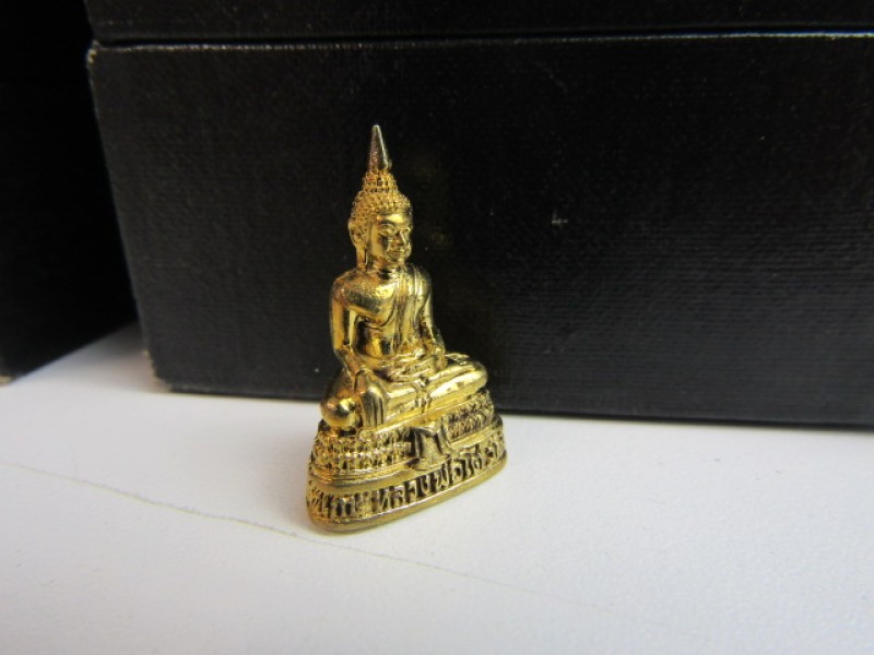 5 Thaise Goudkleurige Amuletten, In Doosje