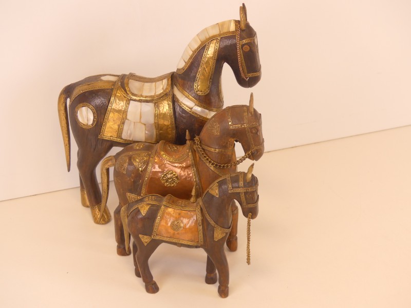 3 antieke Indische houten paarden