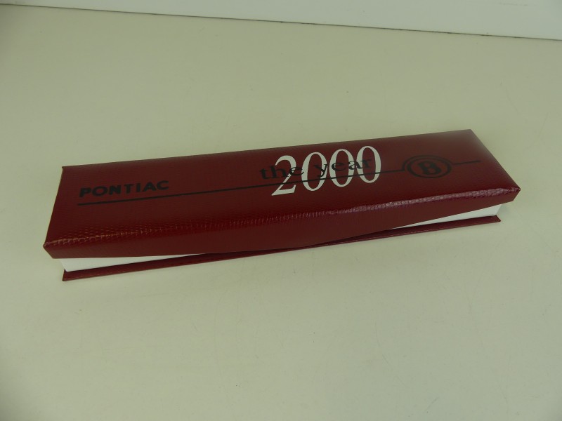 Pontiac ' The year 2000 ' NMBS horloge - nieuwstaat